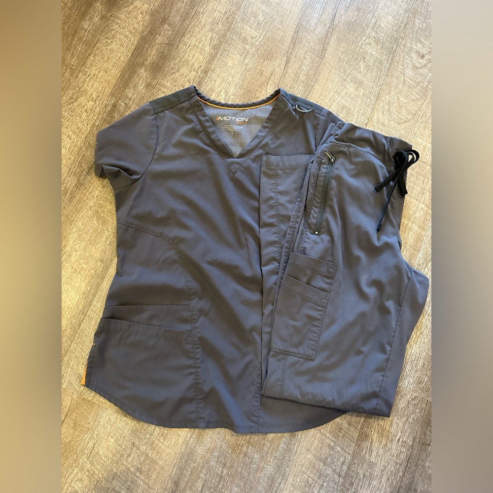 Women’s Barco Scrubs